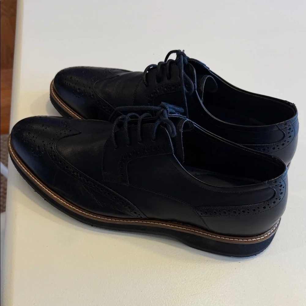 Joseph Abboud Classic Black Men's Dress Shoes Sz 11.D. NWOB. Tub3